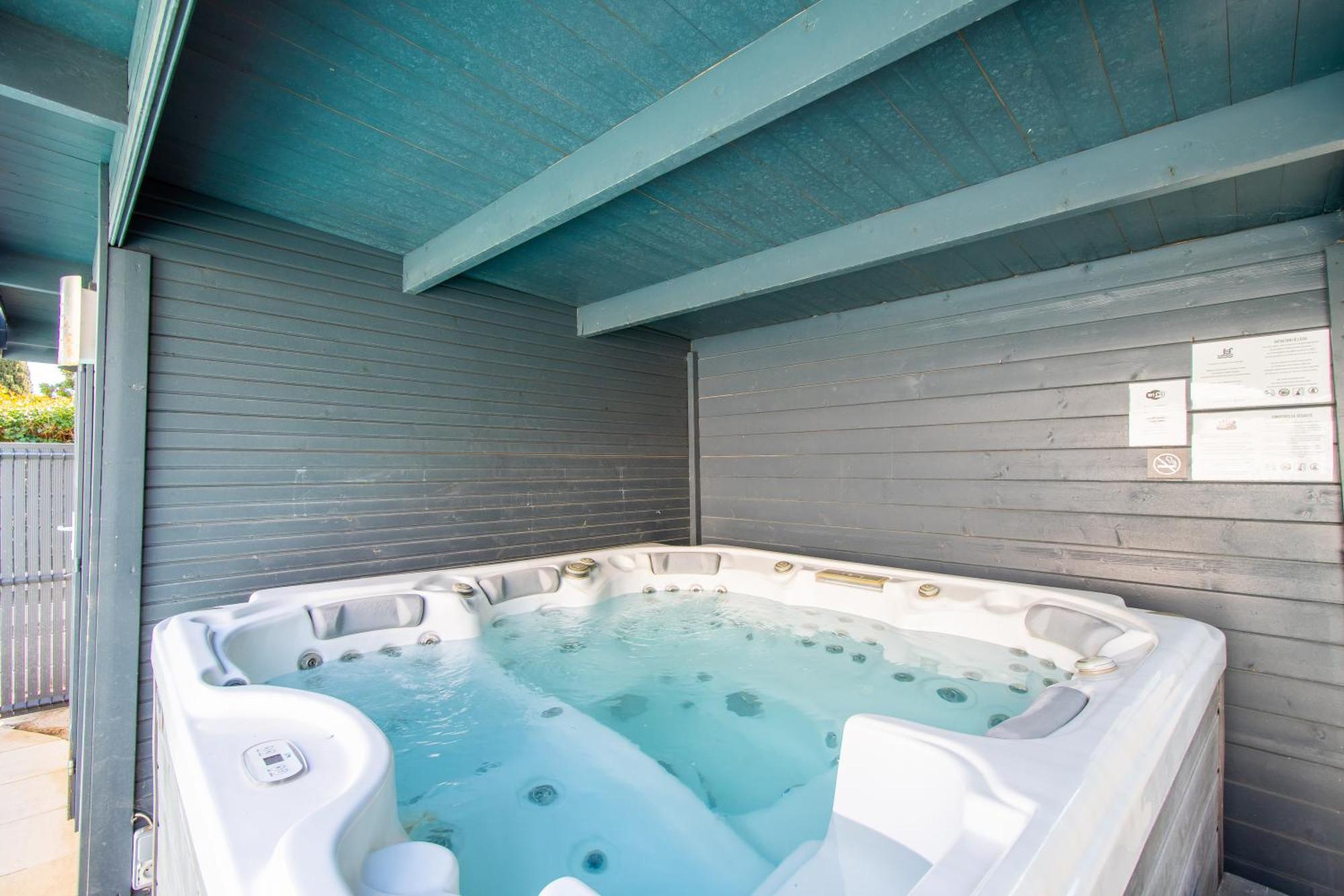 Guesthouse La Costiere - Logements Independants - Espace Piscine Jacuzzi Lunel  Kültér fotó